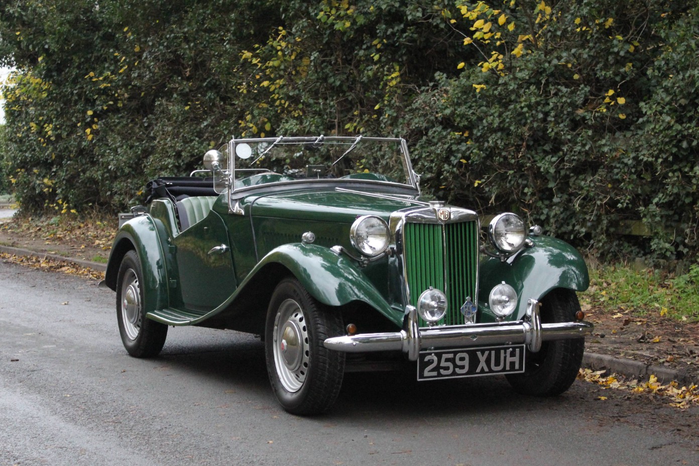 MG TD Midget, three-quarter front view
