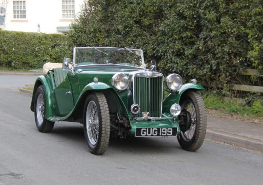MG TA Midget, three-quarter front view